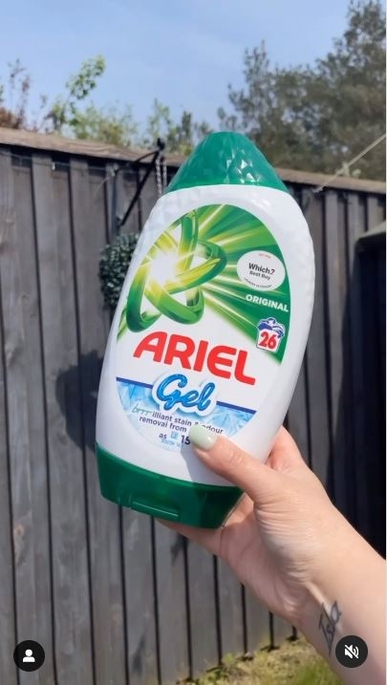 Testing Ariel Gel outside 