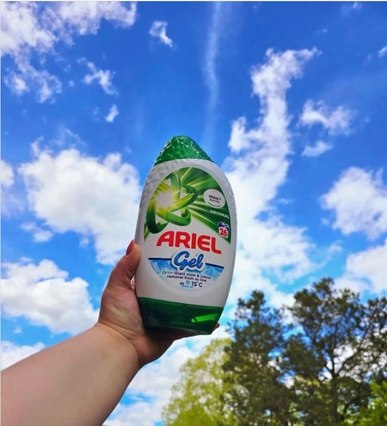 Ariel Gel outside 
