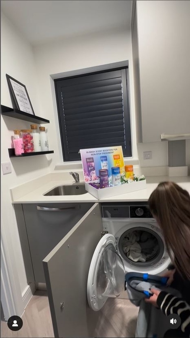 Doing laundry with Lenor 